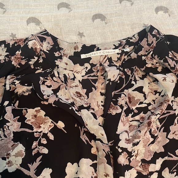 Blouse - Picture 3 of 5